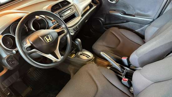 HONDA-FIT-2009