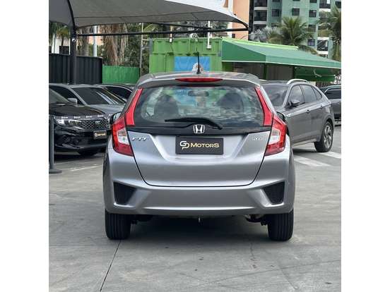 HONDA-FIT-2015