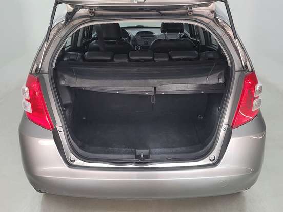 HONDA-FIT-2009