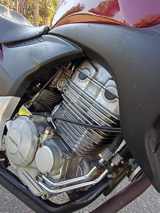 HONDA-CB 300R-2011