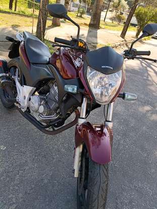 HONDA-CB 300R-2011