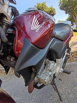 HONDA-CB 300R HONDA-CB 300R-2011