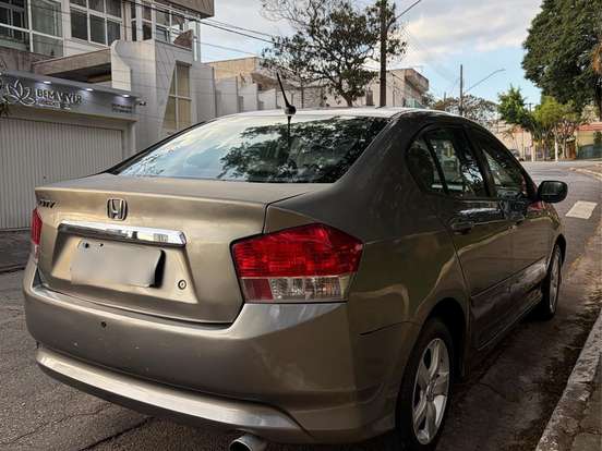 HONDA-CITY-1.5 LX 16V FLEX 4P MANUAL HONDA-CITY-2010