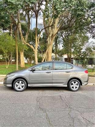 HONDA-CITY-2010