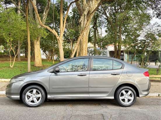 HONDA-CITY-1.5 LX 16V FLEX 4P MANUAL HONDA-CITY-2010