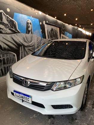 HONDA CIVIC 1.8 LXS 16V FLEX 4P AUTOMÁTICO