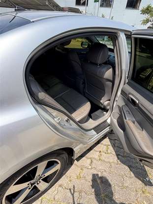 HONDA-CIVIC-2009