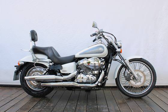 HONDA SHADOW 750 