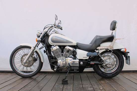 HONDA-SHADOW 750-2011