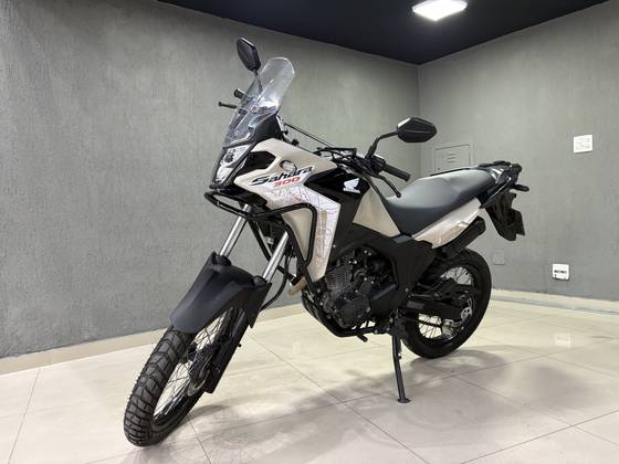 HONDA XRE 300 SAHARA ADVENTURE 