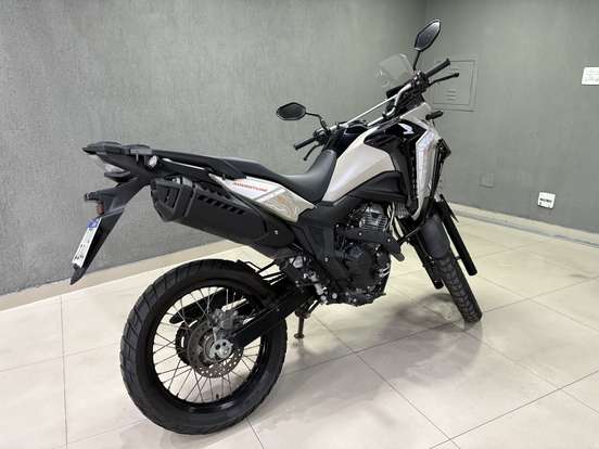 HONDA-XRE 300 SAHARA ADVENTURE-2025