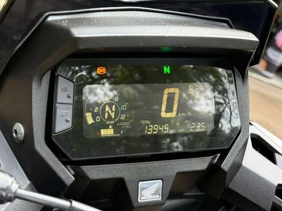 HONDA-XRE 300 SAHARA-2024
