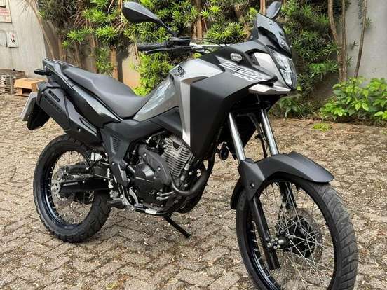 HONDA-XRE 300 SAHARA-2024