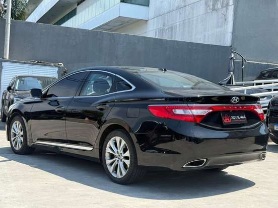 HYUNDAI-AZERA-2014
