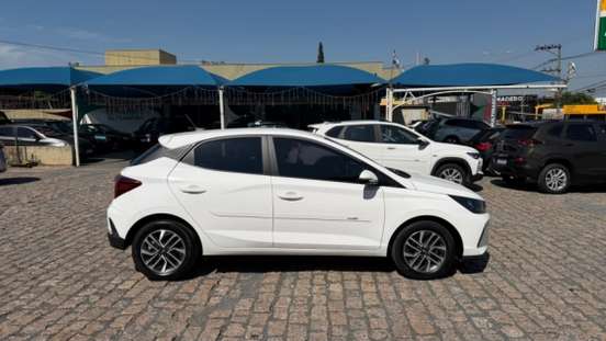 HYUNDAI-HB20-2023