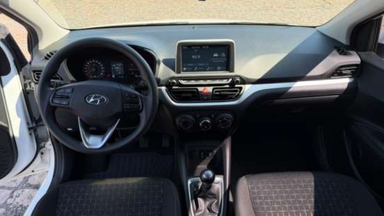 HYUNDAI-HB20-2023