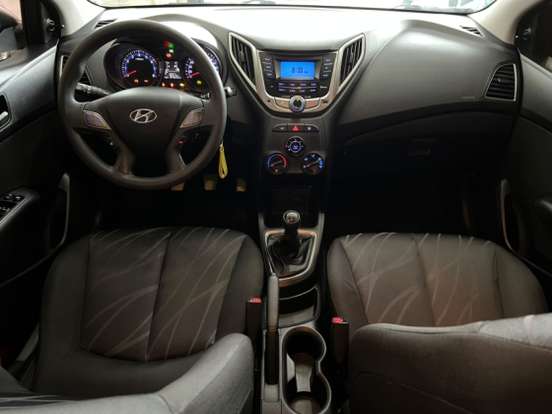 HYUNDAI-HB20-2013