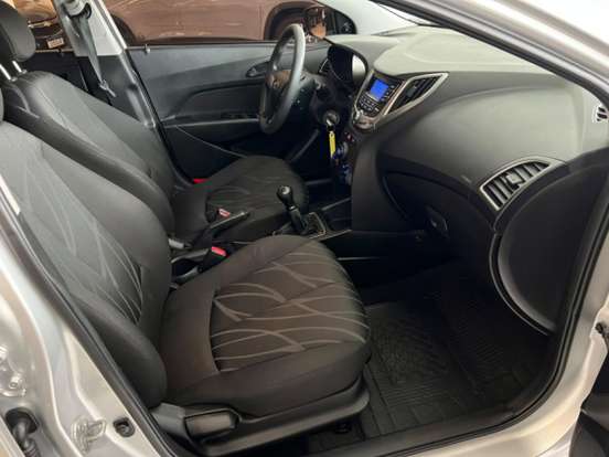 HYUNDAI-HB20-2013