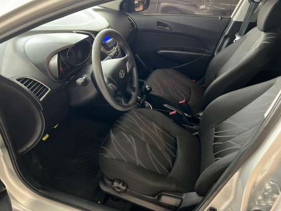 HYUNDAI-HB20-1.0 COMFORT 12V FLEX 4P MANUAL HYUNDAI-HB20-2013
