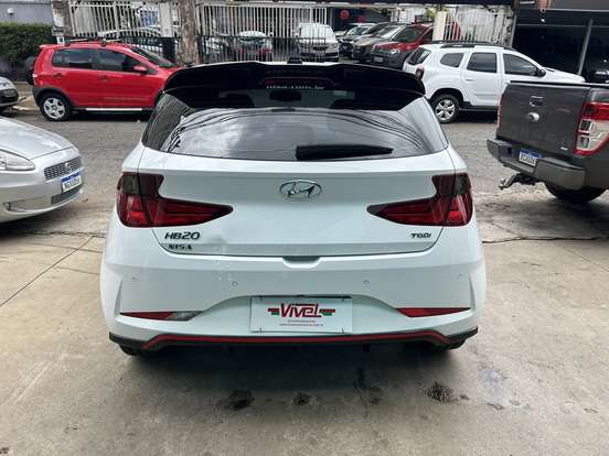 HYUNDAI-HB20-2021
