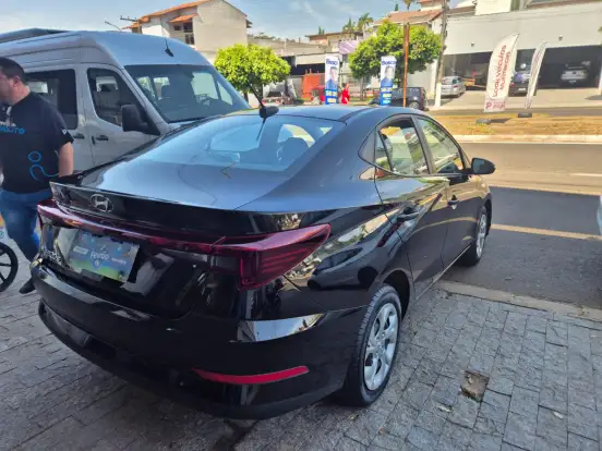 HYUNDAI-HB20S-2025