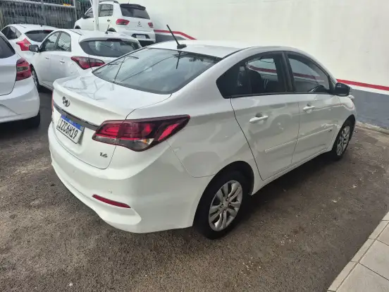 HYUNDAI-HB20S-1.0 COMFORT PLUS 12V FLEX 4P MANUAL HYUNDAI-HB20S-2019
