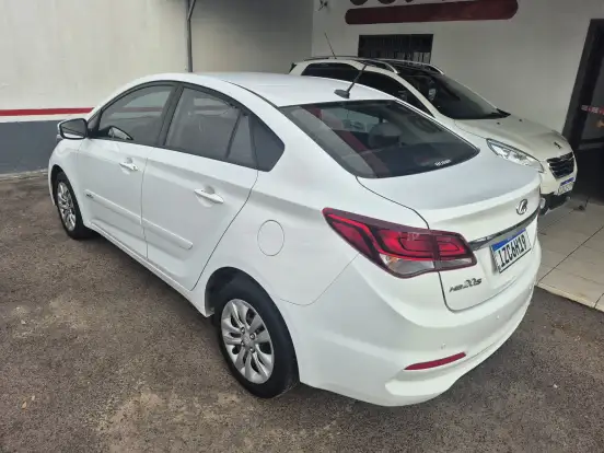 HYUNDAI-HB20S-1.0 COMFORT PLUS 12V FLEX 4P MANUAL HYUNDAI-HB20S-2019