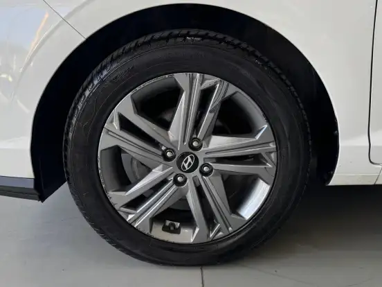 HYUNDAI-HB20S-1.0 TGDI FLEX COMFORT PLUS AUTOMÁTICO HYUNDAI-HB20S-2024