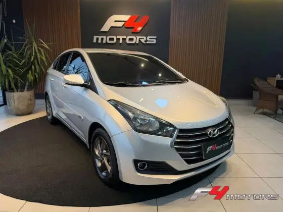 HYUNDAI HB20S 1.6 COMFORT PLUS 16V FLEX 4P MANUAL