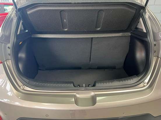 HYUNDAI-HB20X-1.6 16V PREMIUM FLEX 4P AUTOMÁTICO HYUNDAI-HB20X-2019