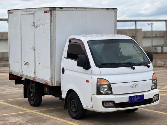 HYUNDAI-HR-2.5 LONGO SEM CAÇAMBA 4X2 16V 130CV TURBO INTERCOOLER DIESEL 2P MANUAL HYUNDAI-HR-2017