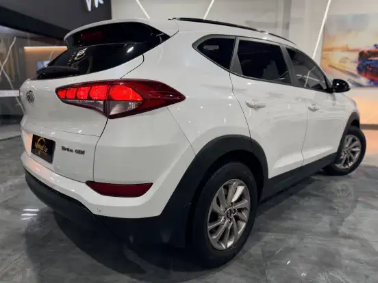 HYUNDAI-TUCSON-1.6 16V T-GDI GASOLINA GLS ECOSHIFT HYUNDAI-TUCSON-2018