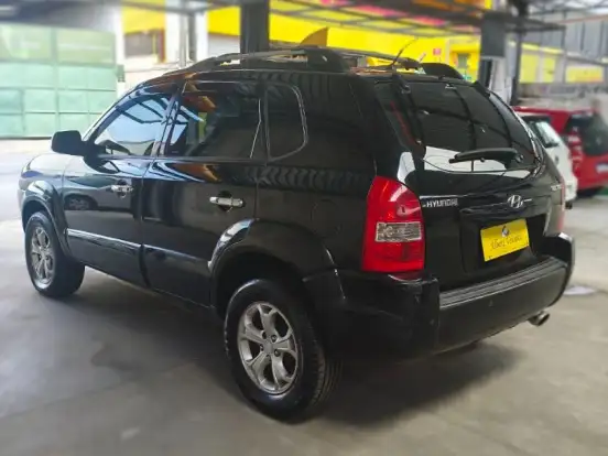 HYUNDAI-TUCSON-2.0 MPFI GL 16V 142CV 2WD GASOLINA 4P AUTOMÁTICO HYUNDAI-TUCSON-2007