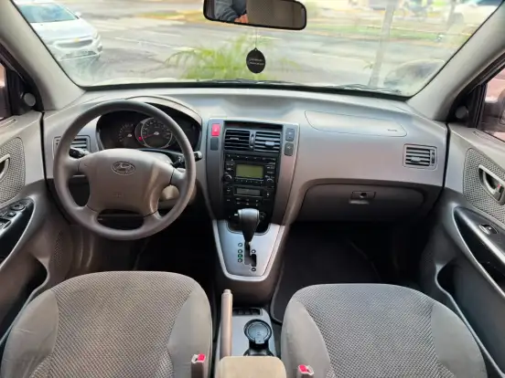 HYUNDAI-TUCSON-2.0 MPFI GLS 16V 143CV 2WD FLEX 4P AUTOMÁTICO HYUNDAI-TUCSON-2012