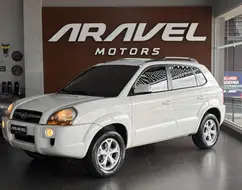 HYUNDAI TUCSON 2.0 MPFI GLS 16V 143CV 2WD FLEX 4P AUTOMÁTICO HYUNDAI TUCSON 2.0 MPFI GLS 16V 143CV 2WD FLEX 4P AUTOMÁTICO