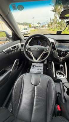 HYUNDAI-VELOSTER-2011