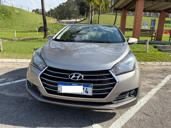 HYUNDAI HB20S 1.6 COMFORT PLUS 16V FLEX 4P AUTOMÁTICO