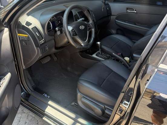 HYUNDAI-I30-2.0 MPFI GLS 16V GASOLINA 4P AUTOMÁTICO HYUNDAI-I30-2010