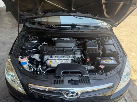 HYUNDAI-I30-2.0 MPFI GLS 16V GASOLINA 4P AUTOMÁTICO HYUNDAI-I30-2010