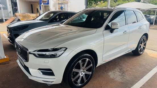 VOLVO-XC60-2018