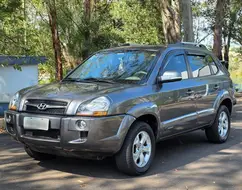 HYUNDAI TUCSON 2.0 MPFI GLS 16V 143CV 2WD FLEX 4P AUTOMÁTICO HYUNDAI TUCSON 2.0 MPFI GLS 16V 143CV 2WD FLEX 4P AUTOMÁTICO