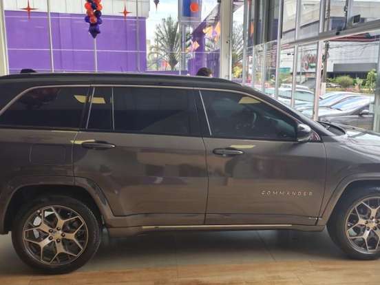 JEEP-COMMANDER-1.3 T270 TURBO FLEX OVERLAND AT6 JEEP-COMMANDER-2024
