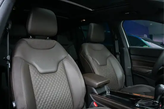 JEEP-COMMANDER-2022