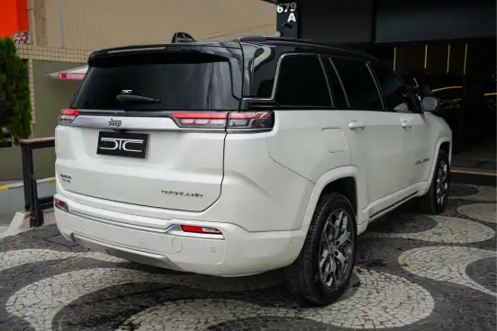 JEEP-COMMANDER-2022