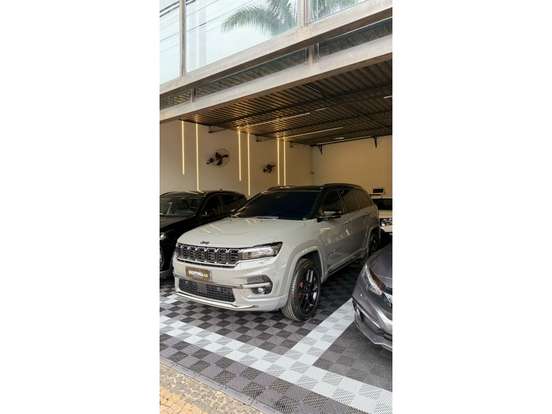 JEEP-COMMANDER-2.0 HURRICANE 4 TURBO GASOLINA BLACKHAWK AT9 JEEP-COMMANDER-2025