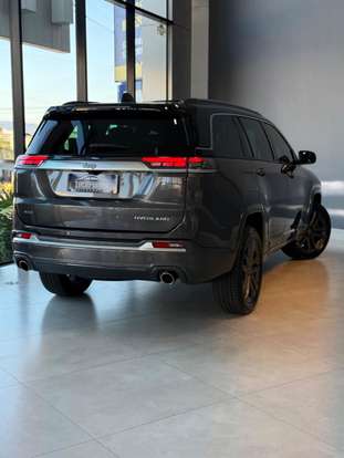 JEEP-COMMANDER-2025