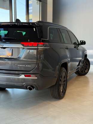JEEP-COMMANDER-2025