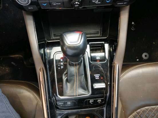 JEEP-COMMANDER-2.0 TD380 TURBO DIESEL OVERLAND AT9 JEEP-COMMANDER-2021