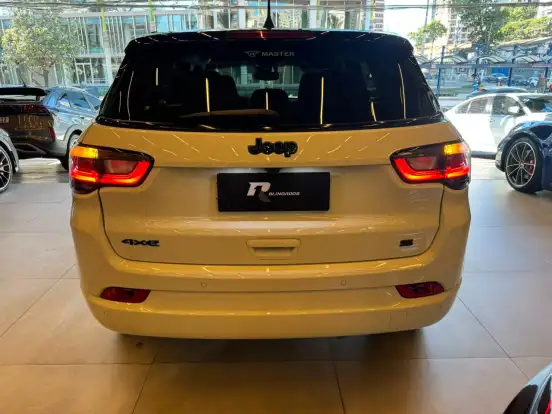 JEEP-COMPASS-1.3 T270 TURBO HÍBRIDO S 4XE AT6 JEEP-COMPASS-2022