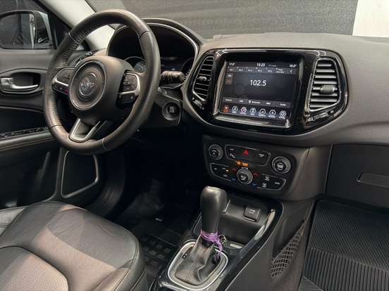 JEEP-COMPASS-2.0 16V FLEX LIMITED AUTOMÁTICO JEEP-COMPASS-2018
